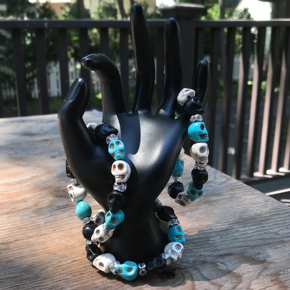 💀Skull & rhinestones bracelet handmade - Picture 6 of 7
